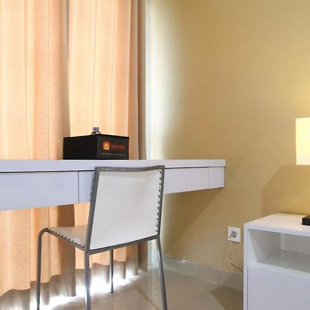 Comfortable Studio Apartment Grand Dhika City By Travelio Bekasi Exteriér fotografie