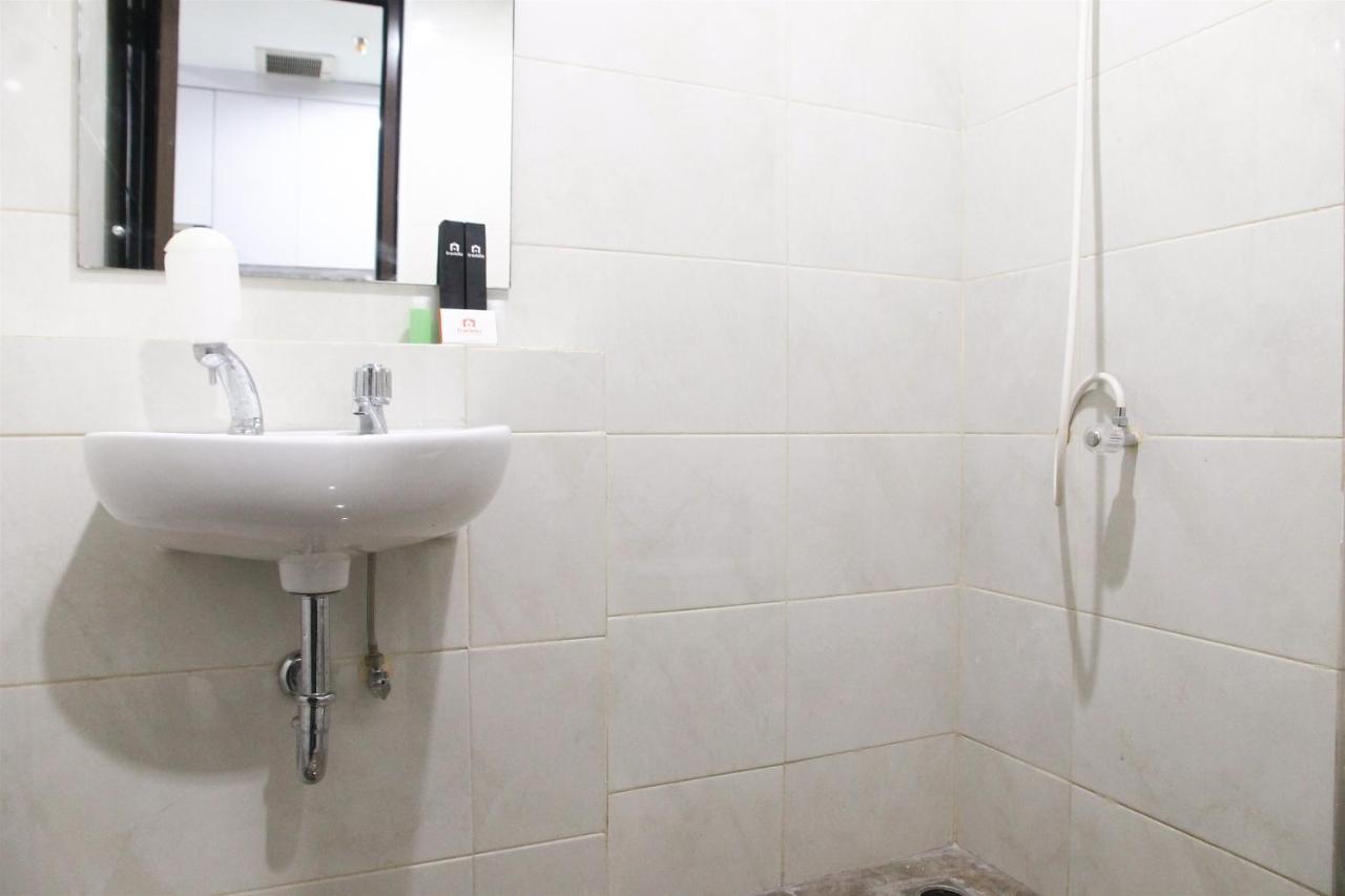 Comfortable Studio Apartment Grand Dhika City By Travelio Bekasi Exteriér fotografie